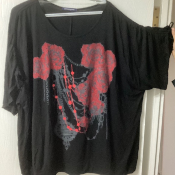 New - Women’s Plus Size 5x Chains & Roses shirt - Picture 2 of 6